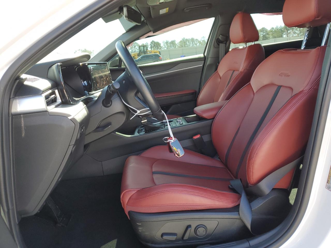 2024 Kia K5 - Image 7