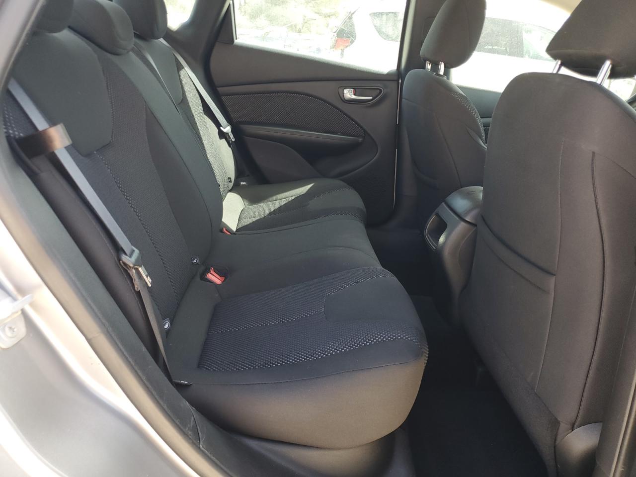 2016 Dodge Dart - Image 10