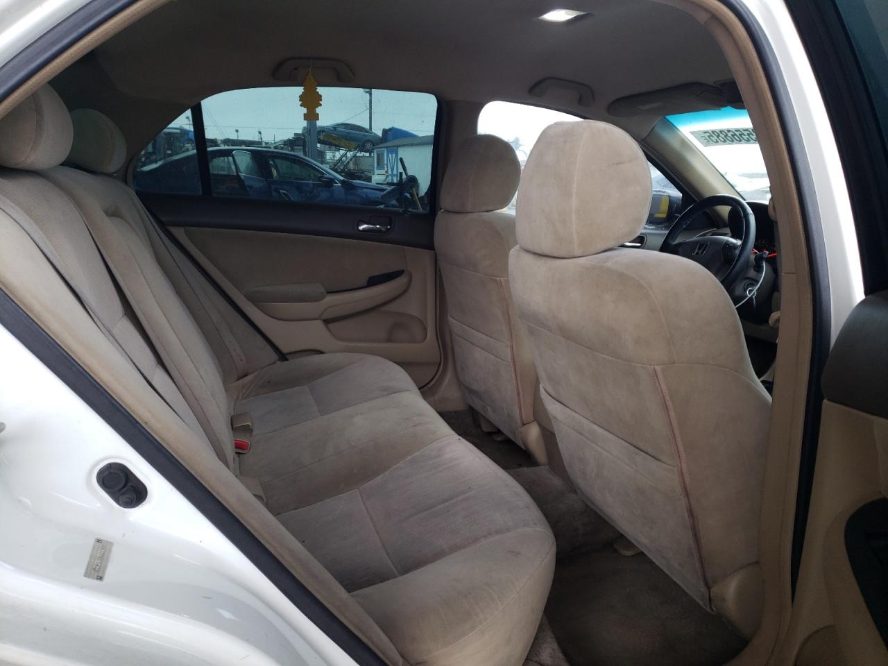 2004 Honda Accord - Image 10