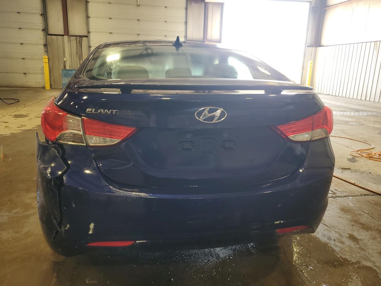 2011 Hyundai Elantra - Image 6