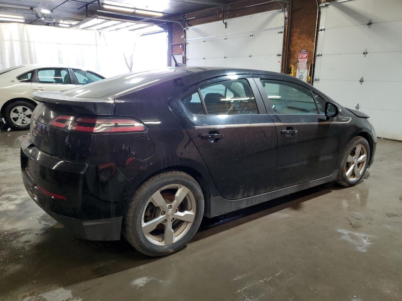 2012 Chevrolet Volt - Image 3