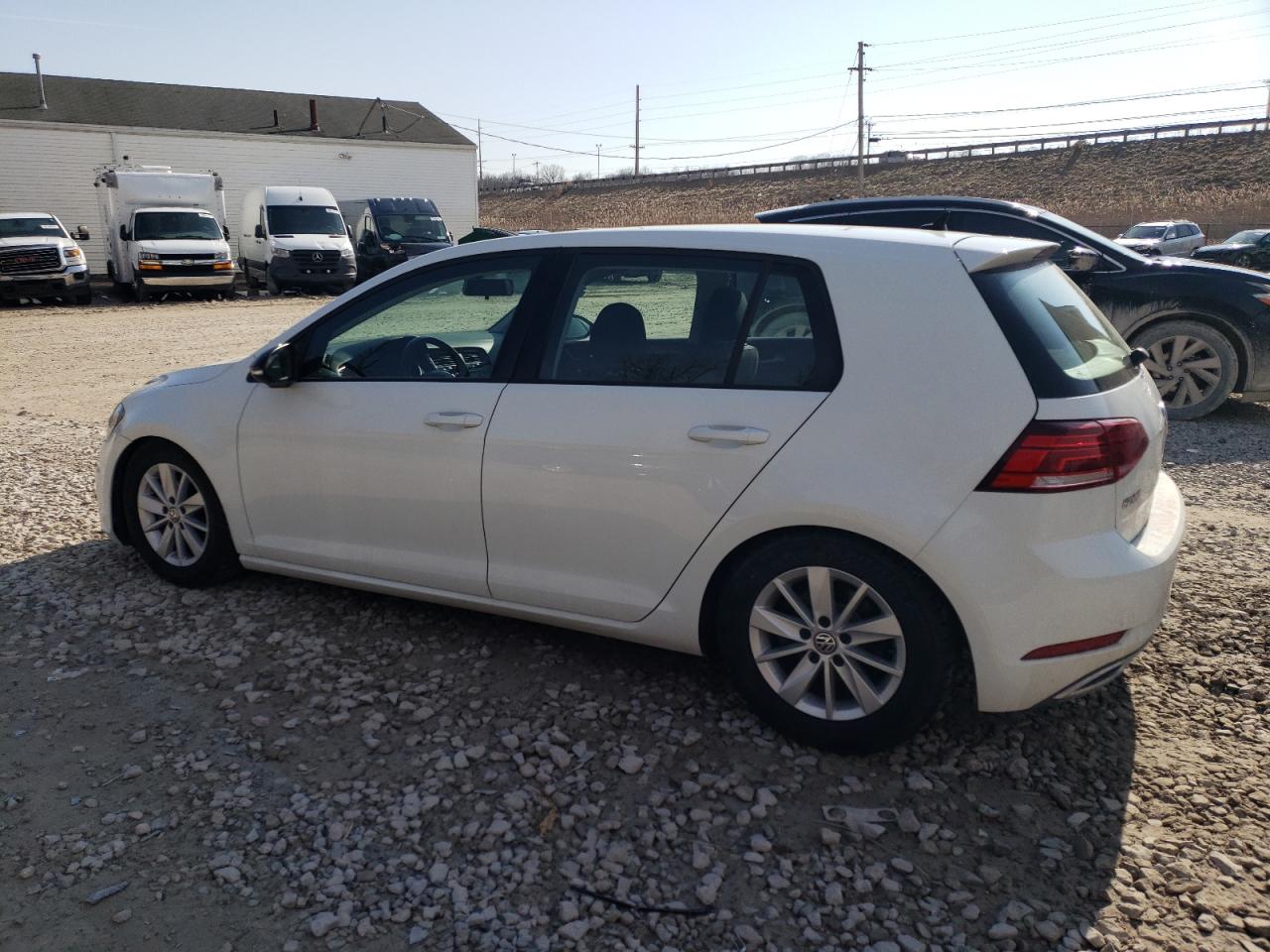 2018 Volkswagen Golf - Image 2