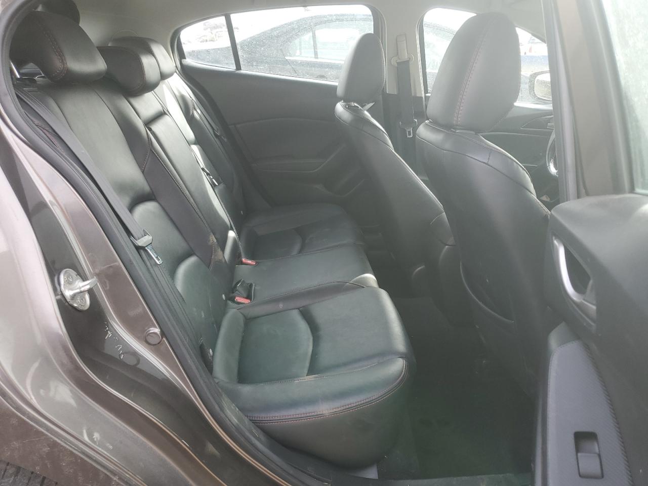 2016 Mazda 3 - Image 10