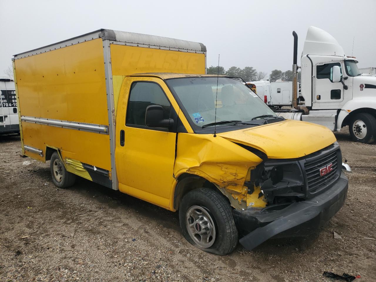 2011 GMC Savana - Image 4