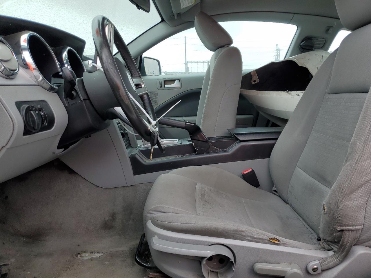 2006 Ford Mustang - Image 7