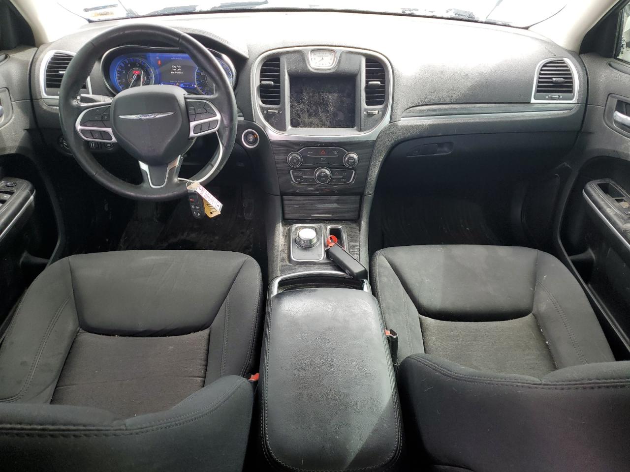 2019 Chrysler 300 - Image 8