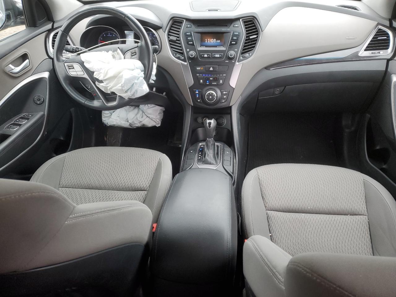 2014 Hyundai Santa Fe - Image 8