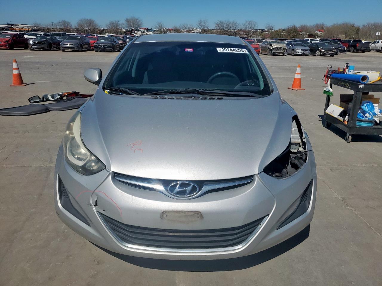 2015 Hyundai Elantra - Image 5