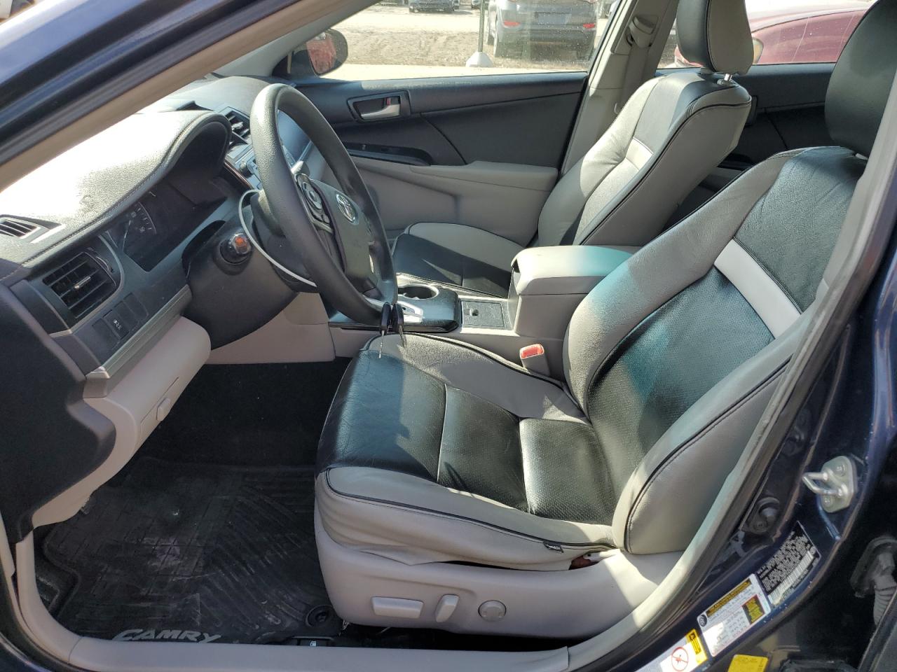 2014 Toyota Camry - Image 7