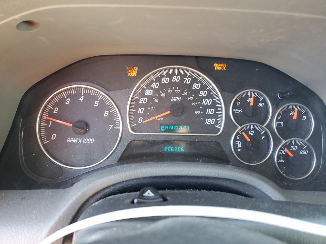 2004 GMC Envoy - Image 9