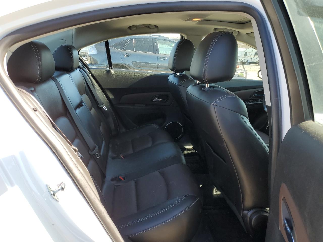 2016 Chevrolet Cruze - Image 10