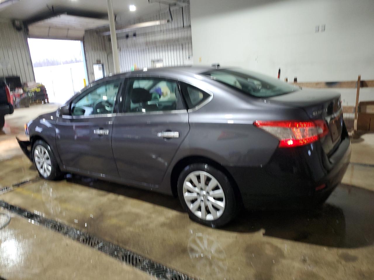 2015 Nissan Sentra - Image 2
