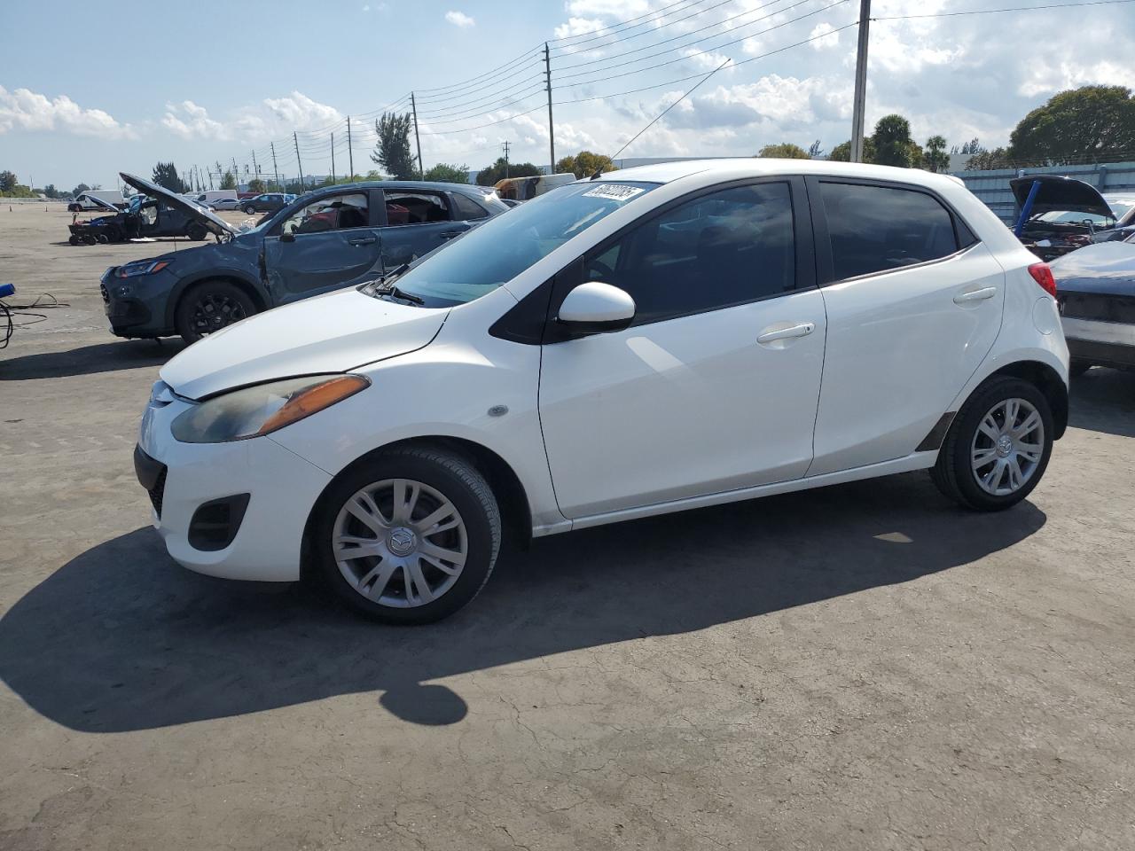 2014 Mazda Mazda2 Sport за продажба в Miami, FL - Front End
