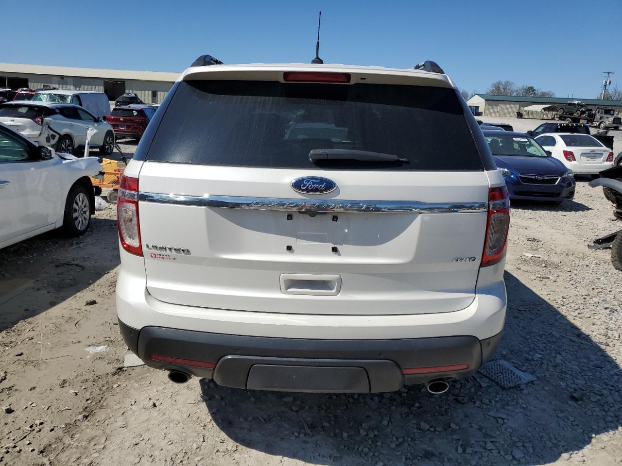 2012 Ford Explorer - Image 6