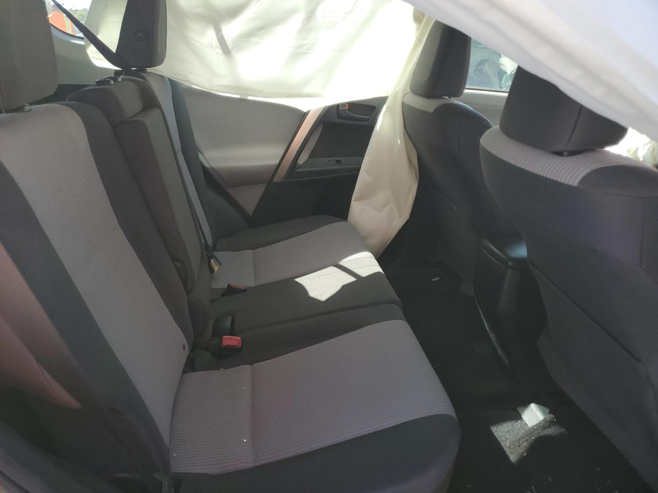 2013 Toyota RAV 4 - Image 12