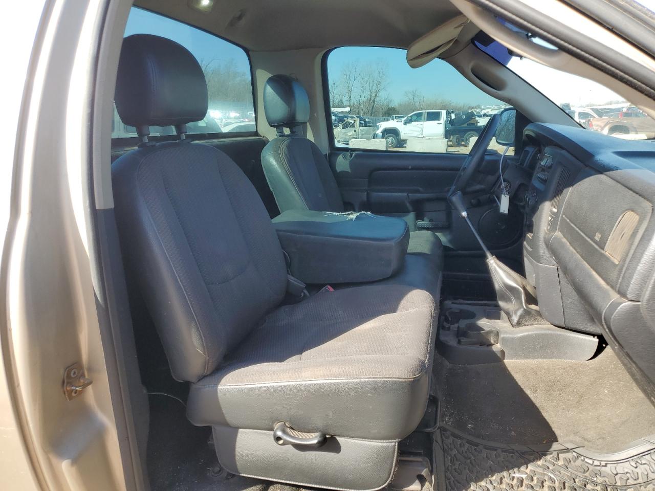 2004 Dodge Ram 1500 St VIN: 1D7HA16K74J165709 Lot: 49040075
