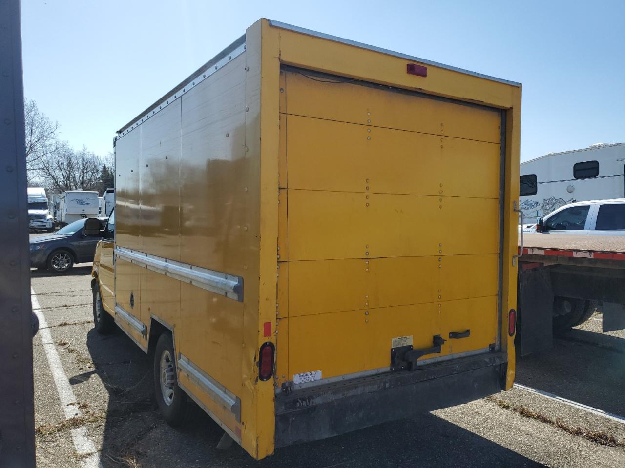 2017 GMC Savana - Image 2