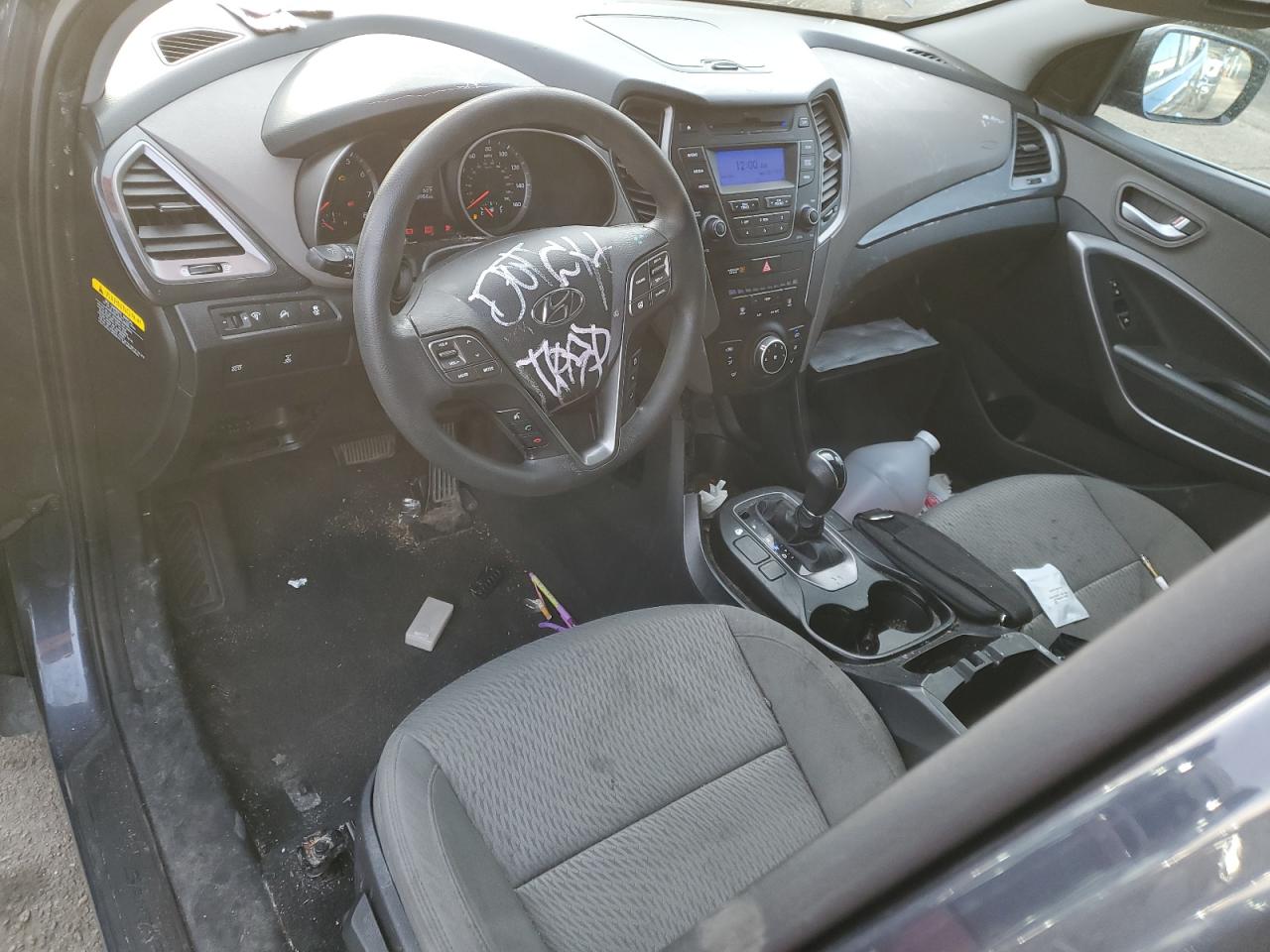 5xyztdlb4gg374943 5XYZTDLB4GG374943 2016 Hyundai Santa Fe Sport