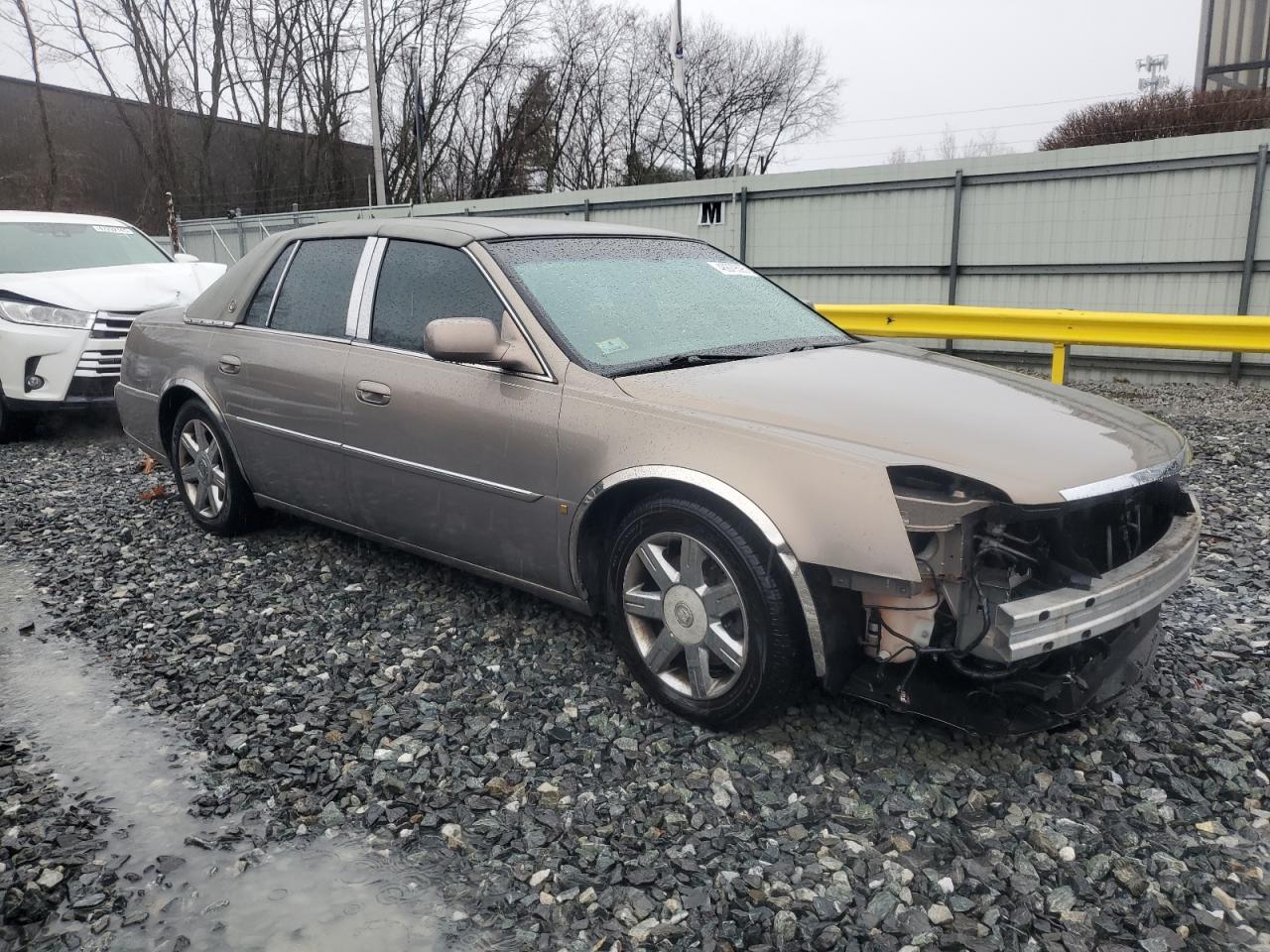 2006 Cadillac DTS - Image 4