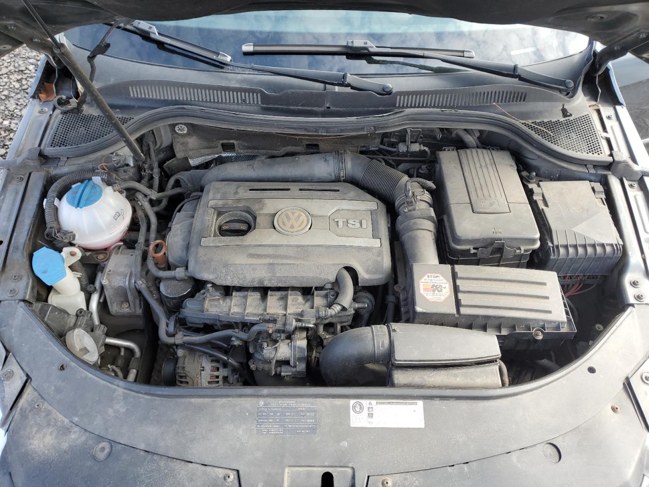 2010 Volkswagen Passat CC - Image 11