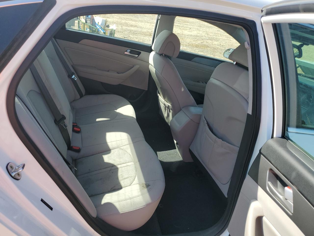 2016 Hyundai Sonata - Image 10