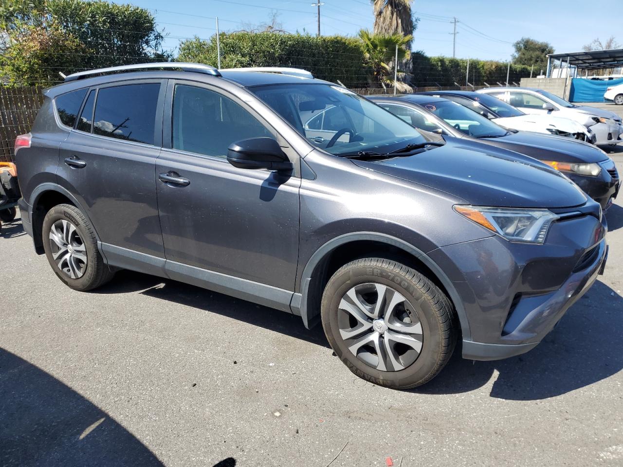 2017 Toyota RAV 4 - Image 4