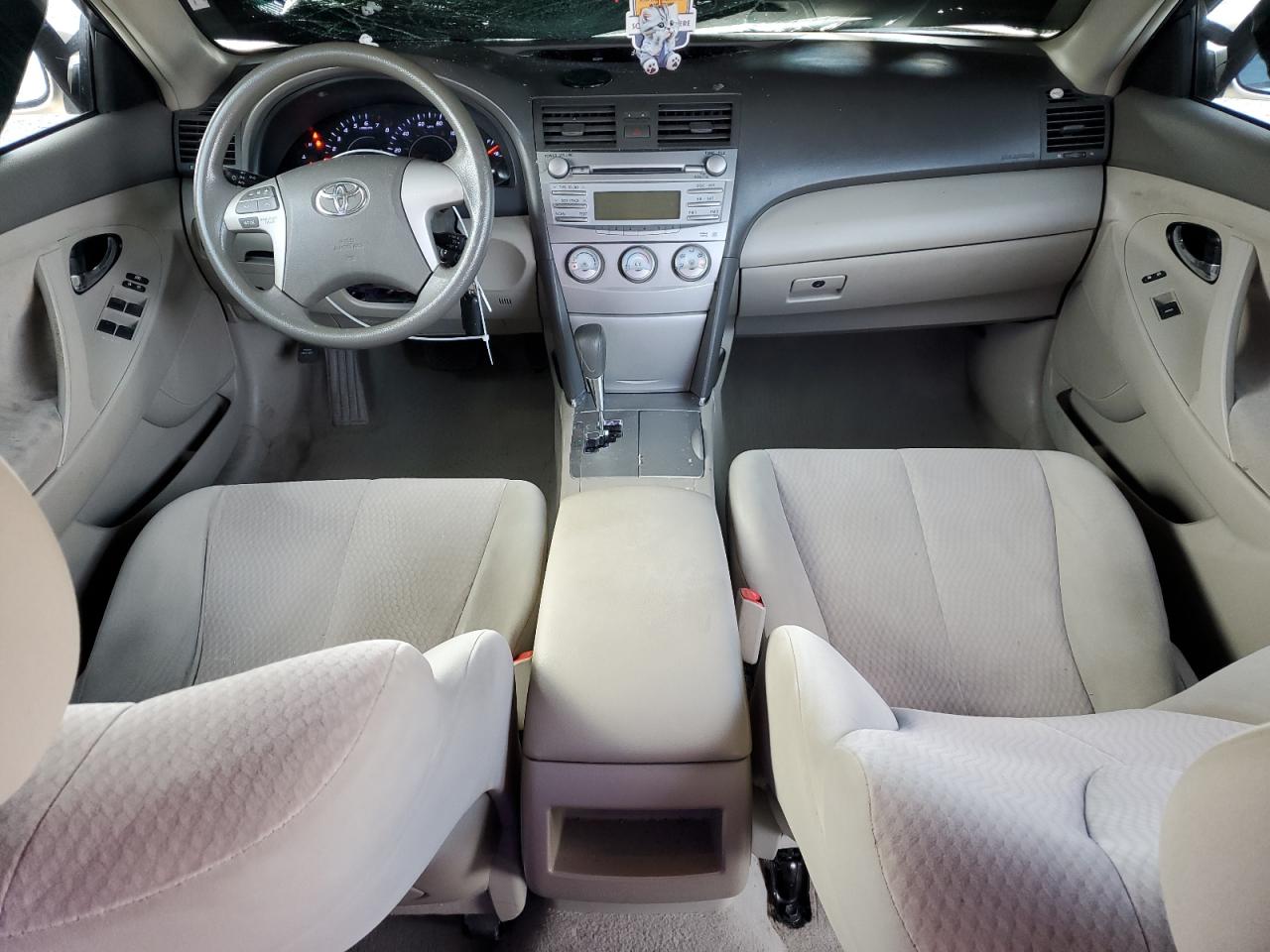 2011 Toyota Camry - Image 8