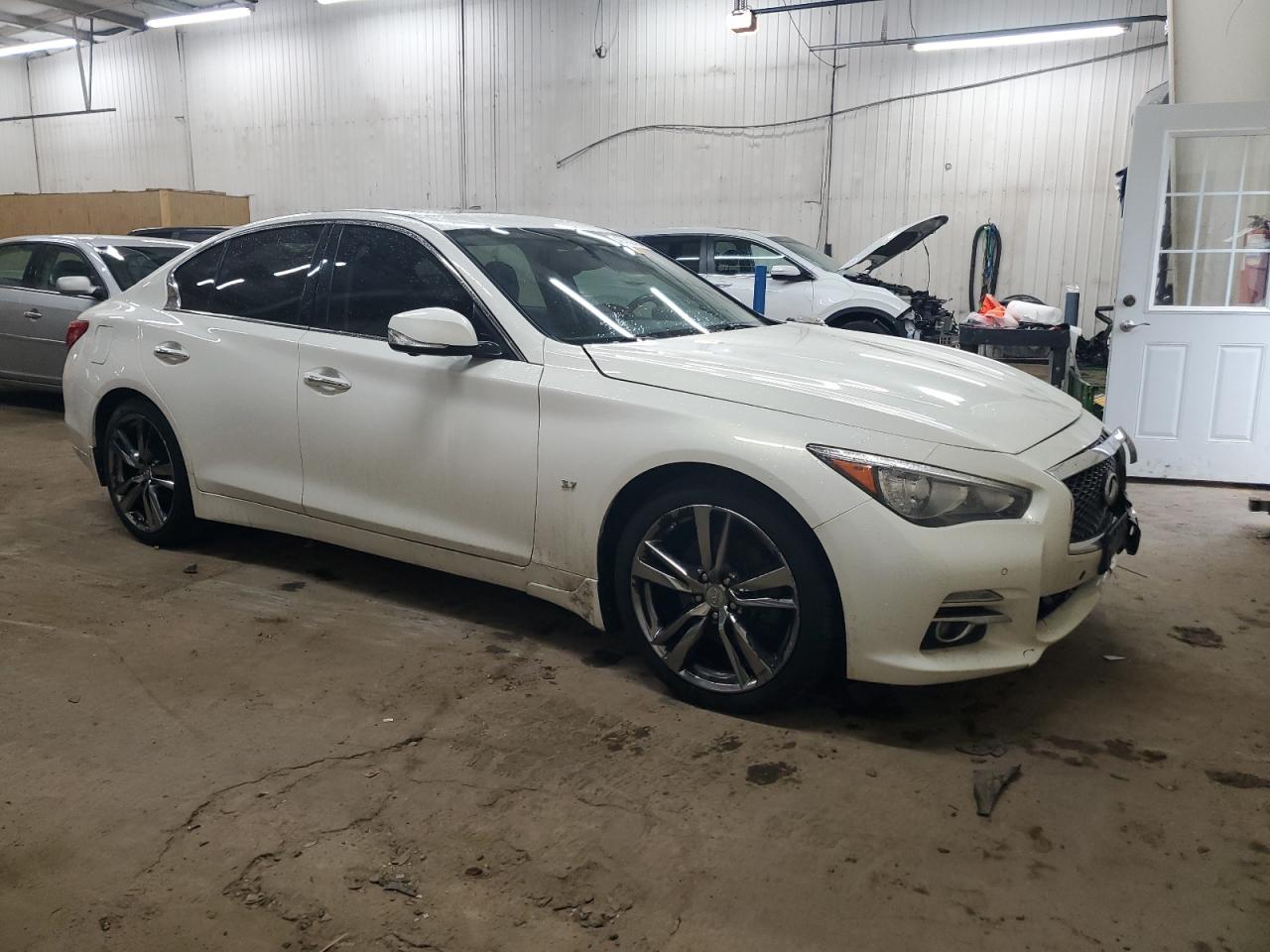 2015 Infiniti Q50 - Image 4