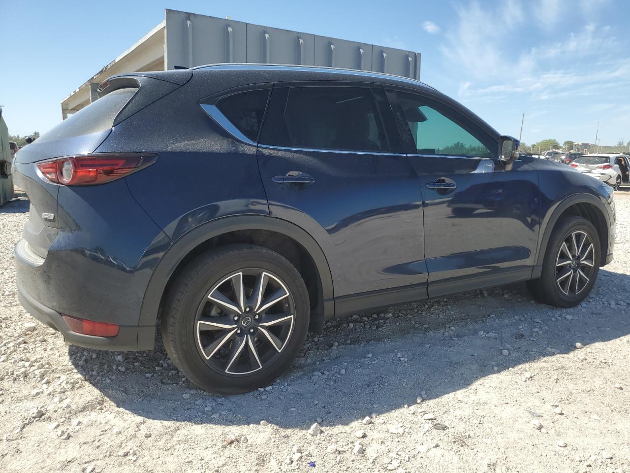 2018 Mazda CX-5 - Image 3