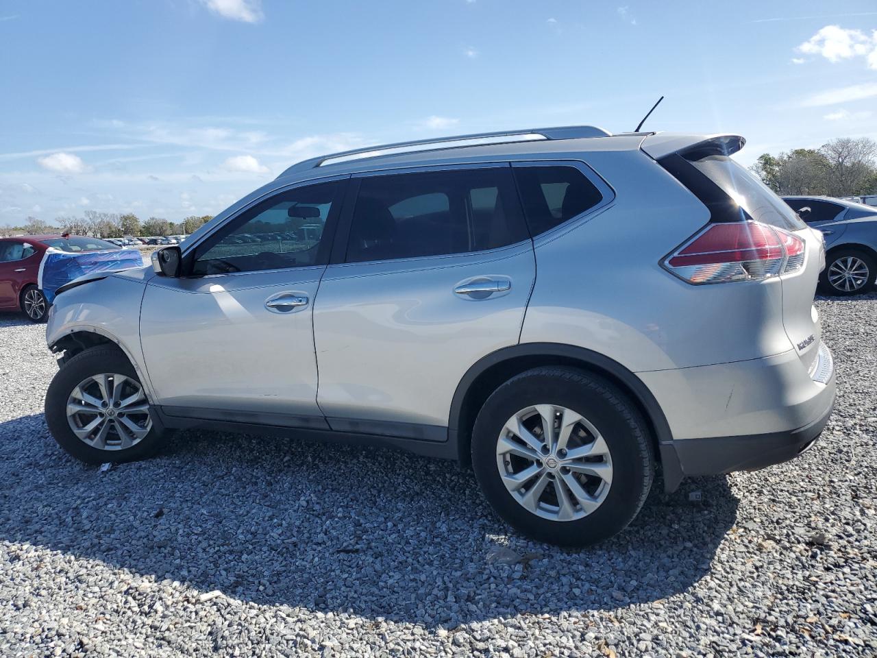 2014 Nissan Rogue - Image 2