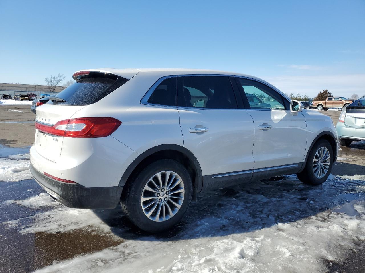 2016 Lincoln MKX - Image 3
