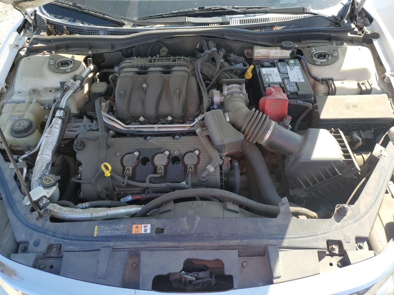 2011 Ford Fusion - Image 11