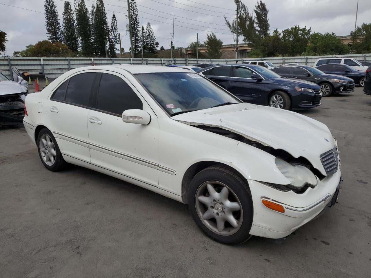 2002 Mercedes-Benz C-klasse - Image 4