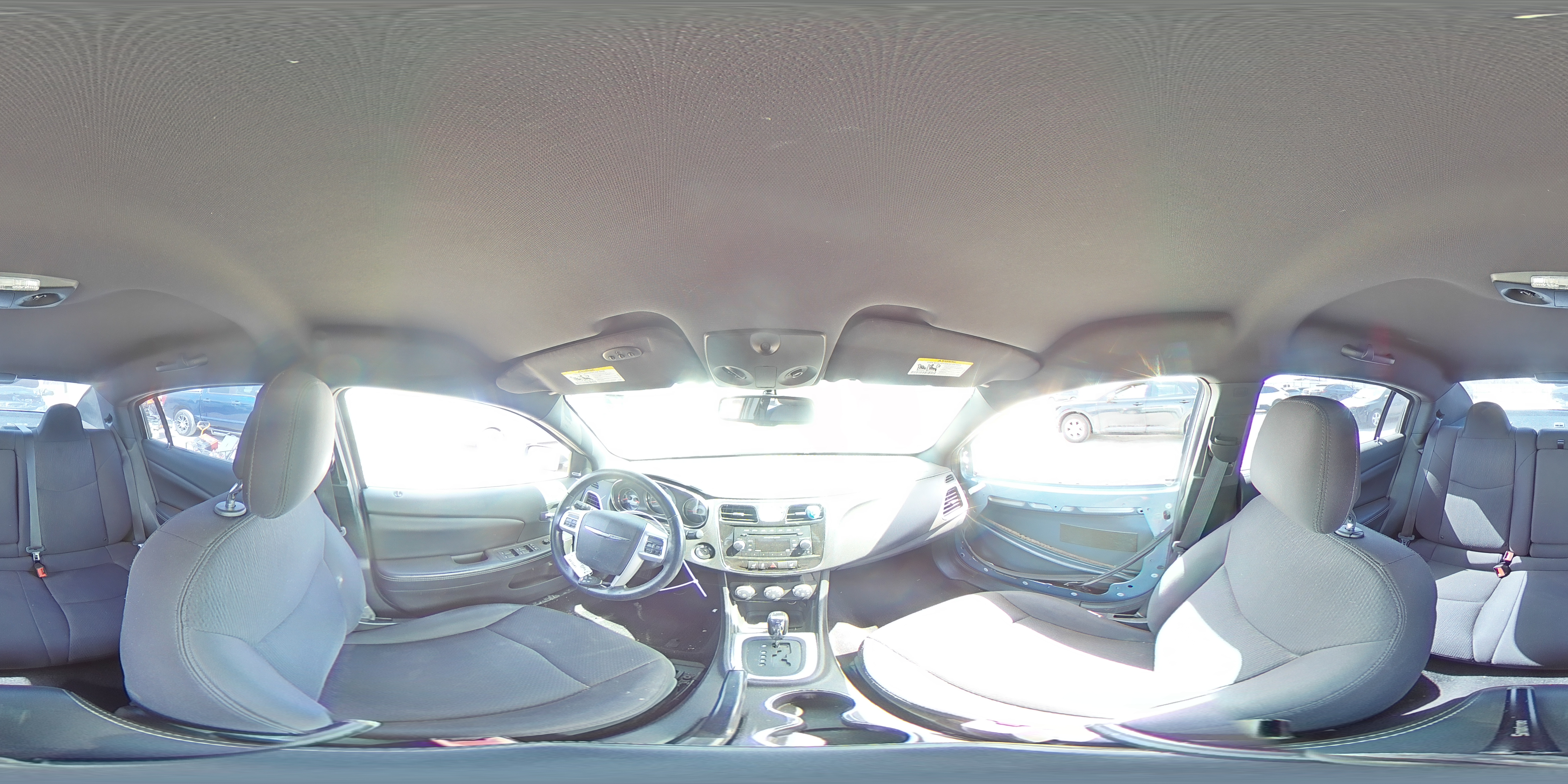 2014 Chrysler 200 - Image 13