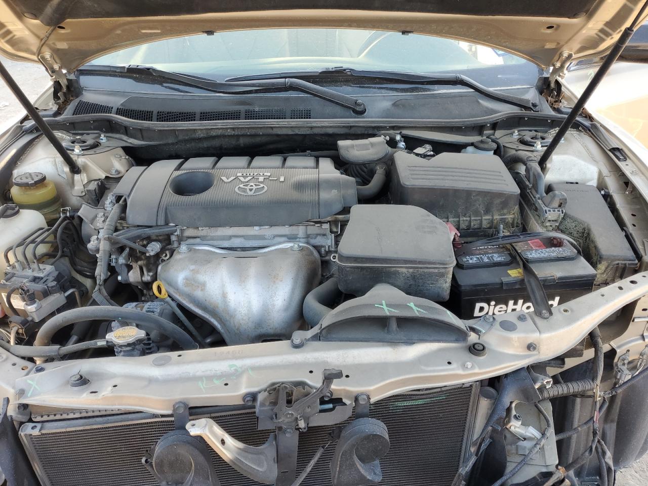 2010 Toyota Camry - Image 11