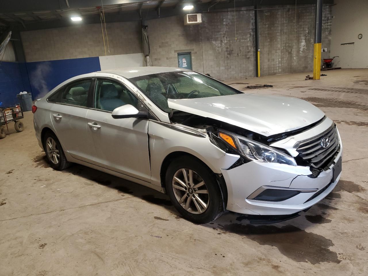 2017 Hyundai Sonata - Image 4