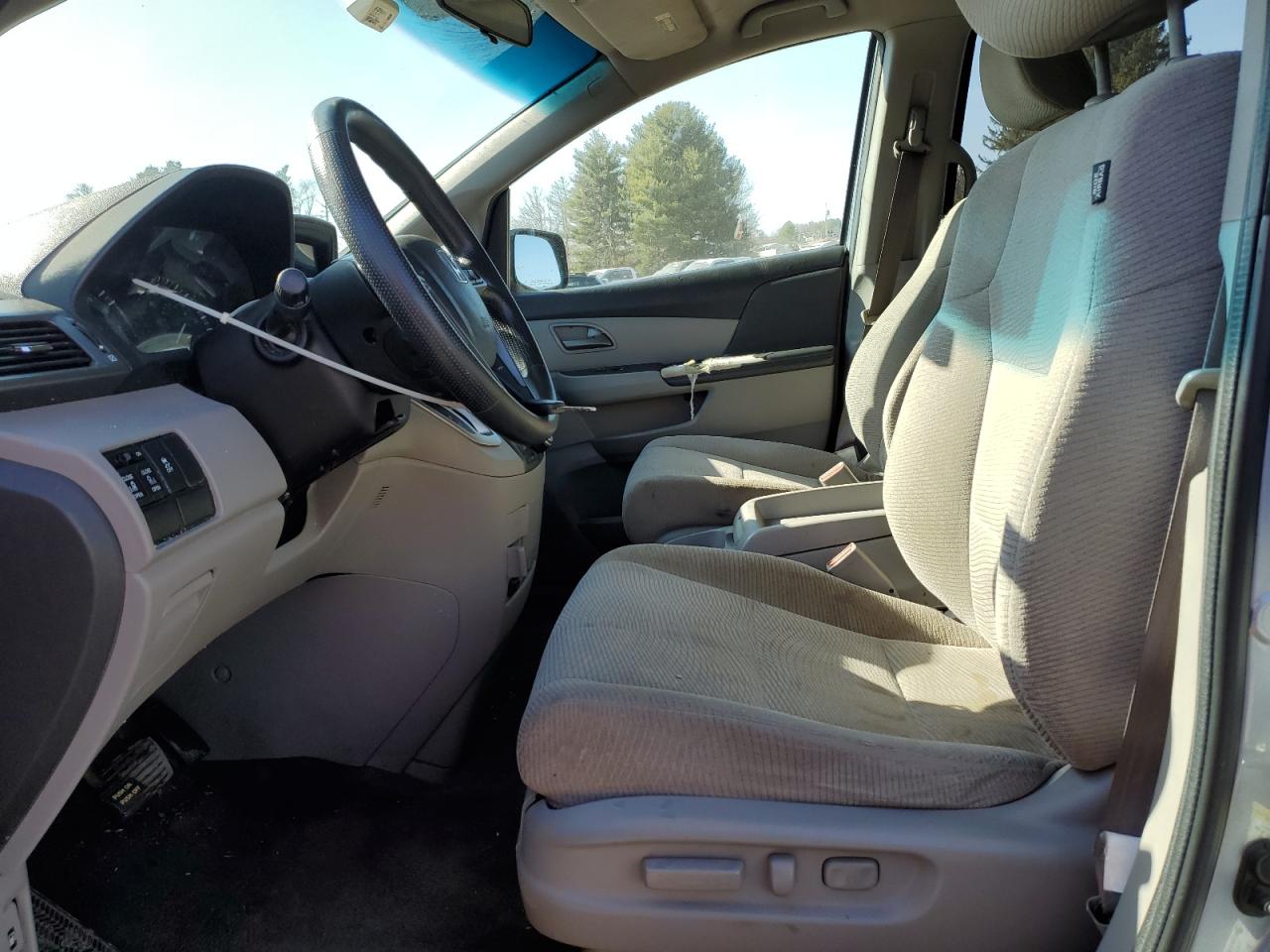 2012 Honda Odyssey - Image 7