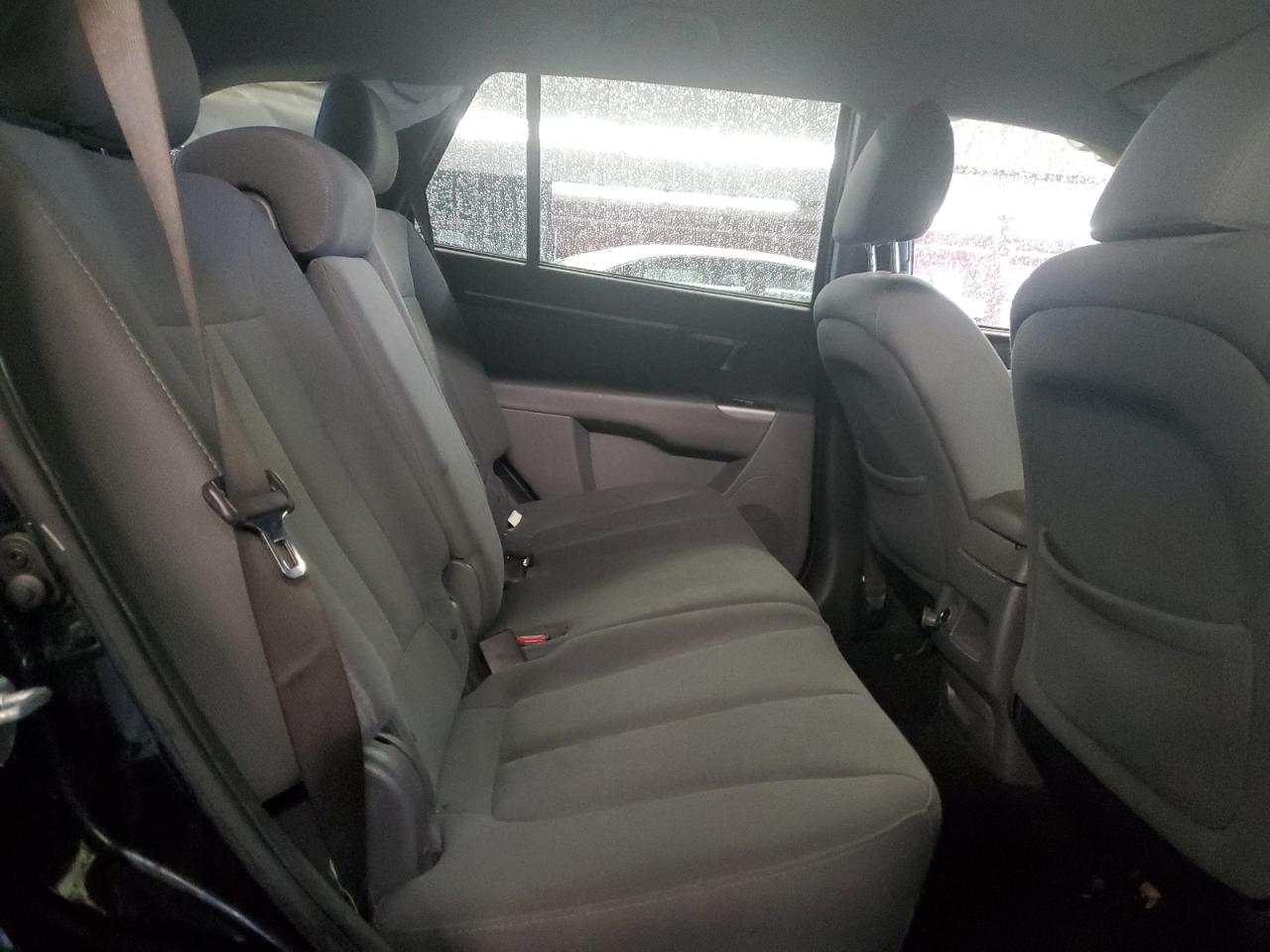 2012 Hyundai Santa Fe - Image 11