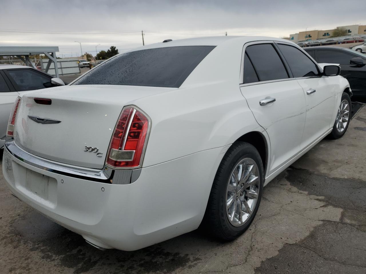 2014 Chrysler 300 - Image 3