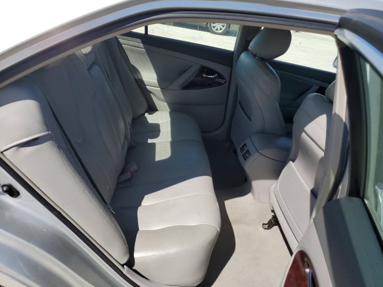 2007 Toyota Camry - Image 10