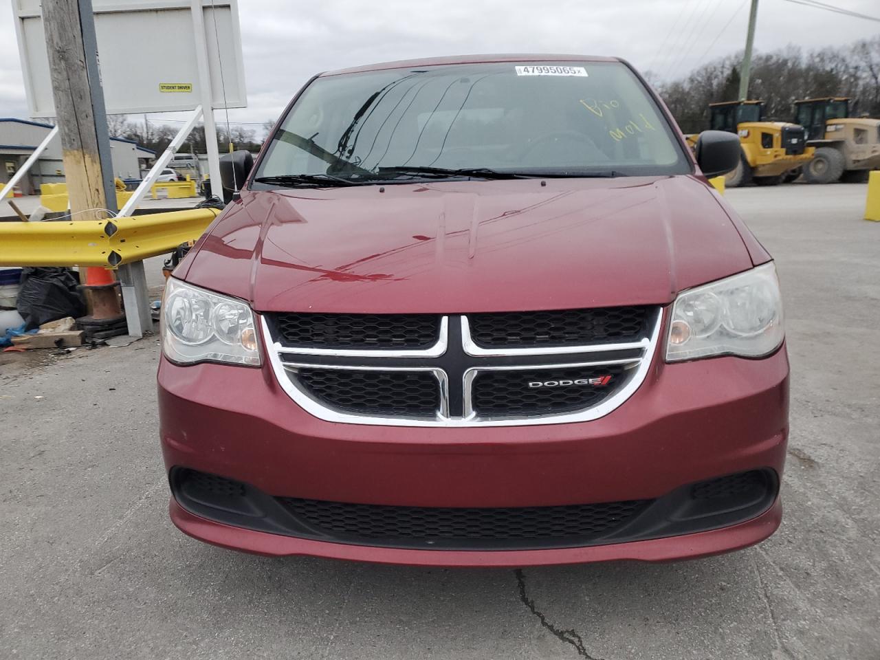 2016 Dodge Caravan - Image 5