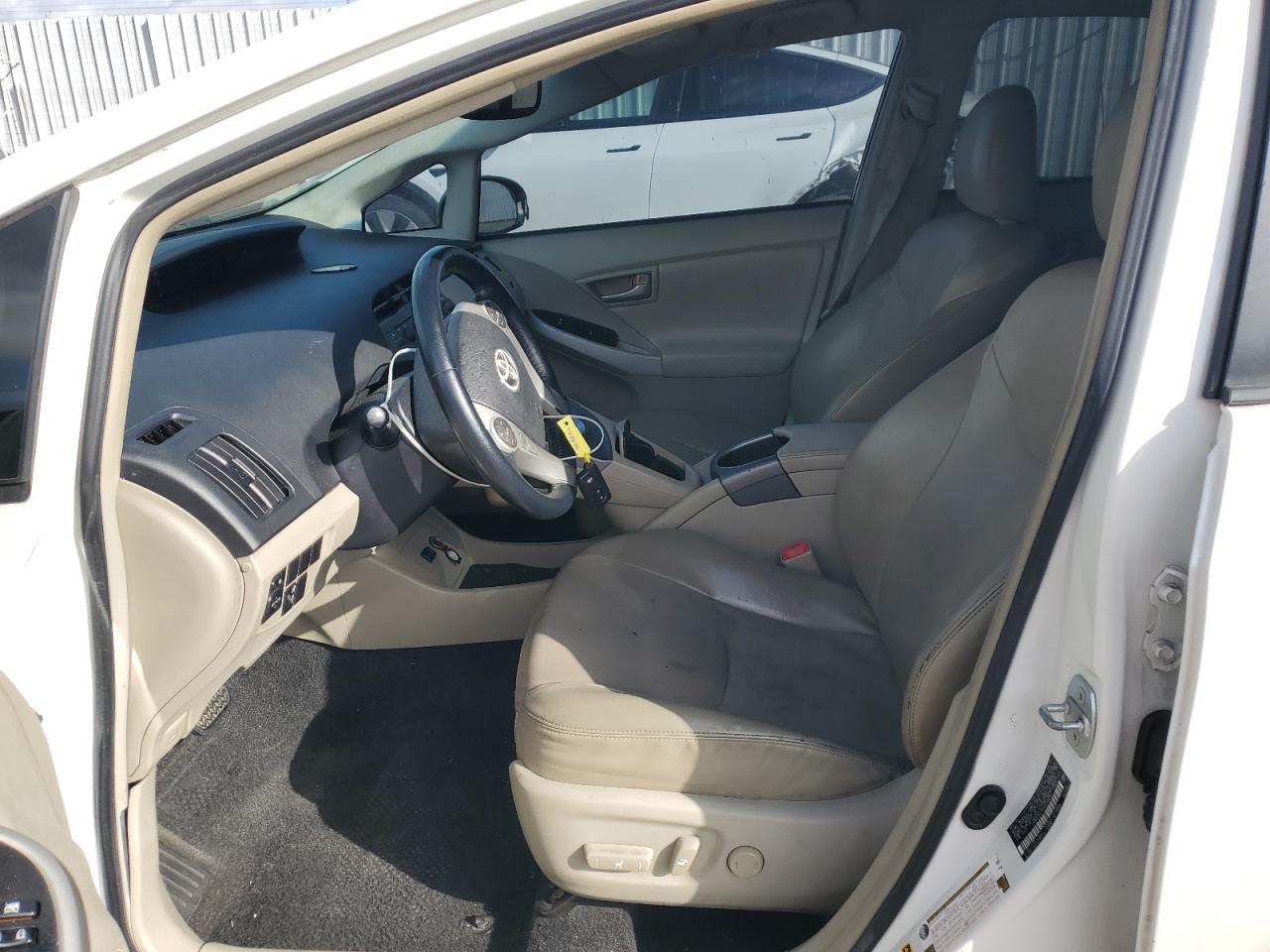 2012 Toyota Prius - Image 7