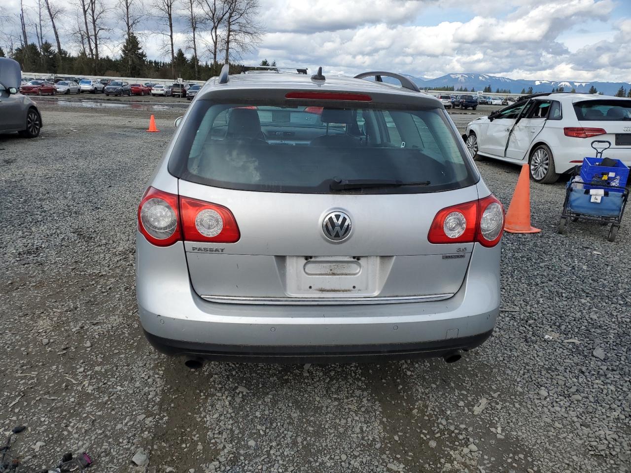 2008 Volkswagen Passat - Image 6