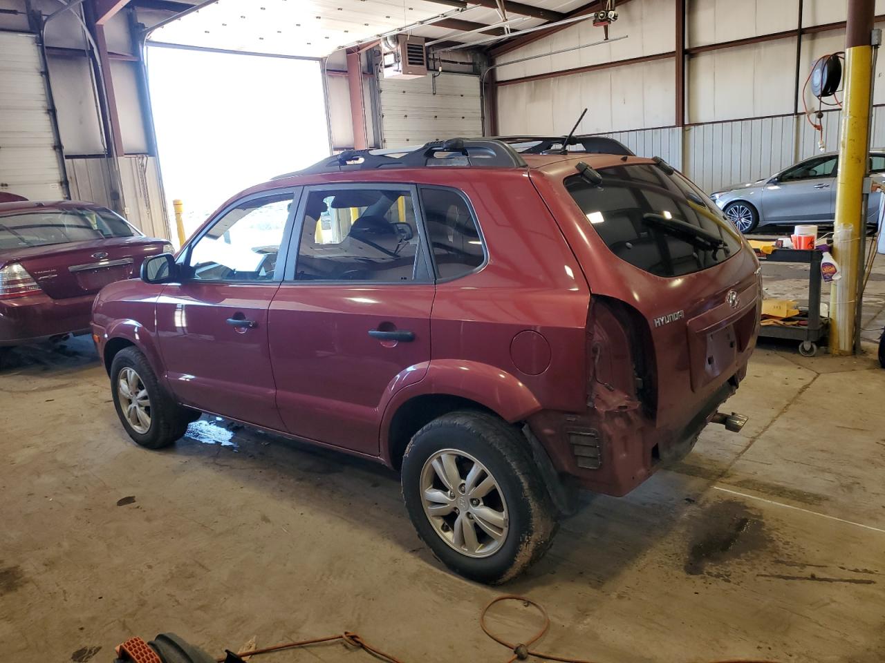 2009 Hyundai Tucson - Image 2
