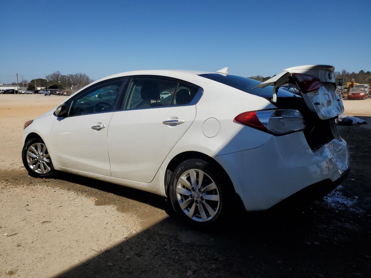 2015 Kia Forte - Image 2