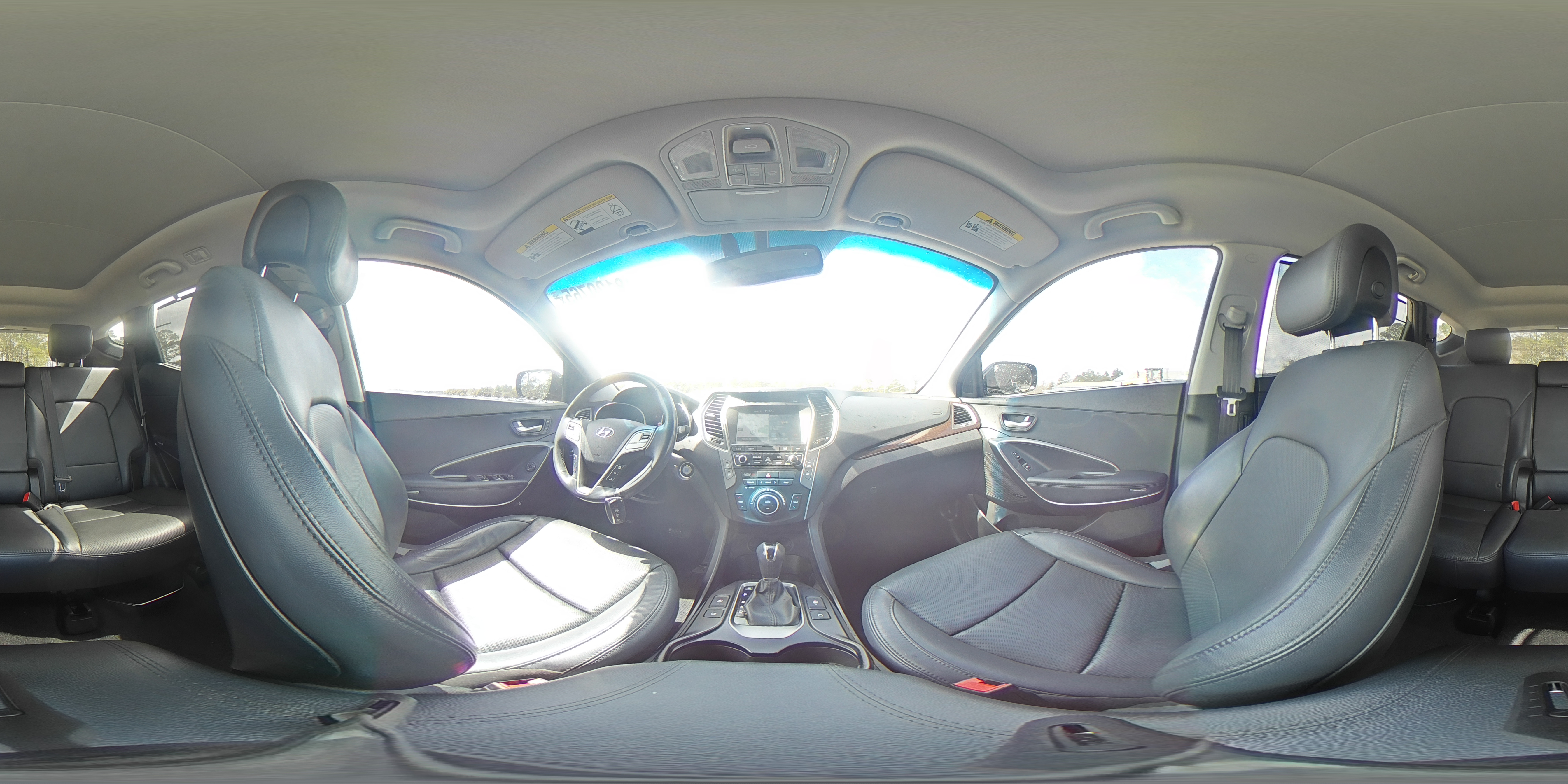 2017 Hyundai Santa Fe - Image 15