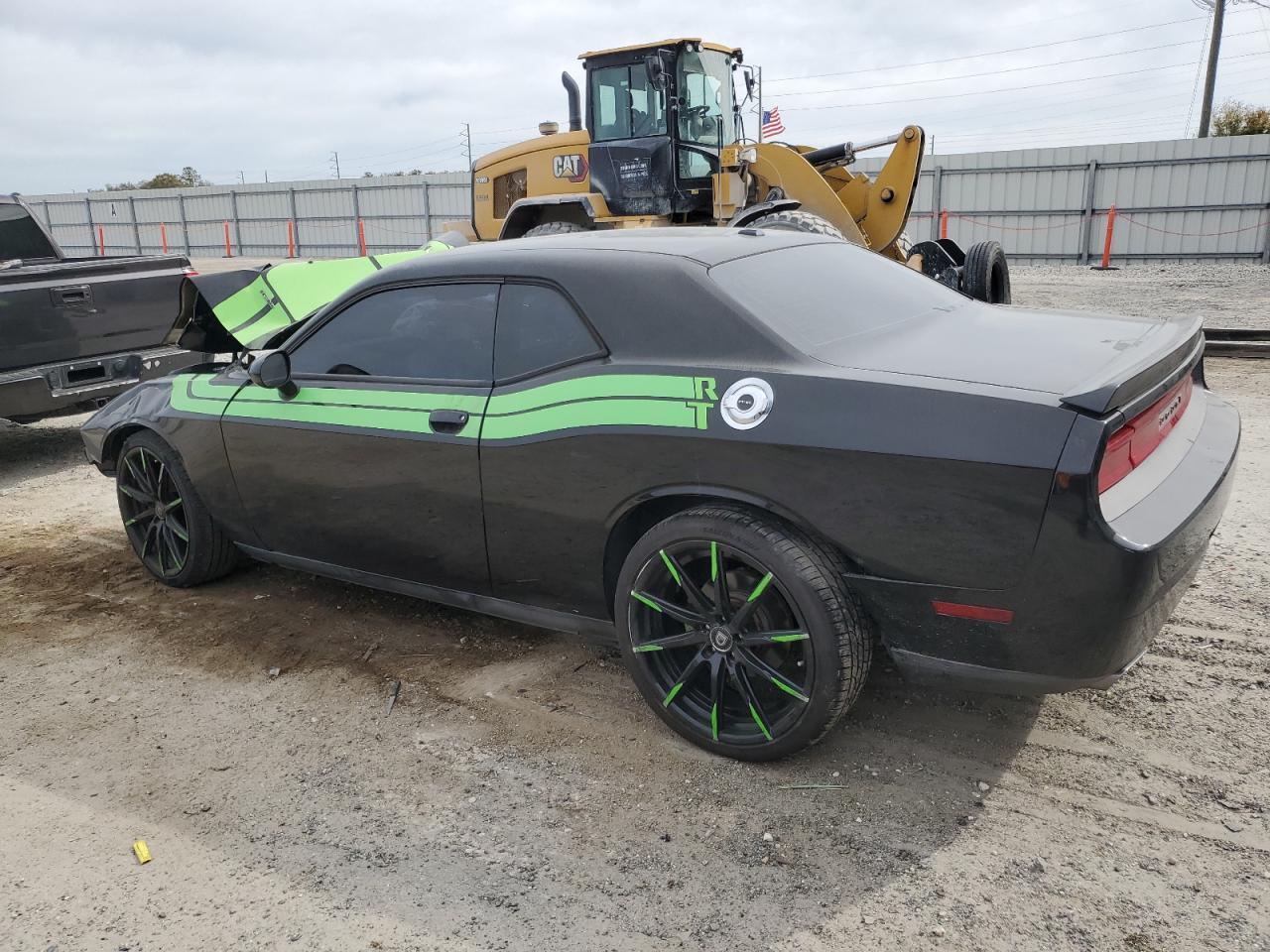 2013 Dodge Challenger - Image 2