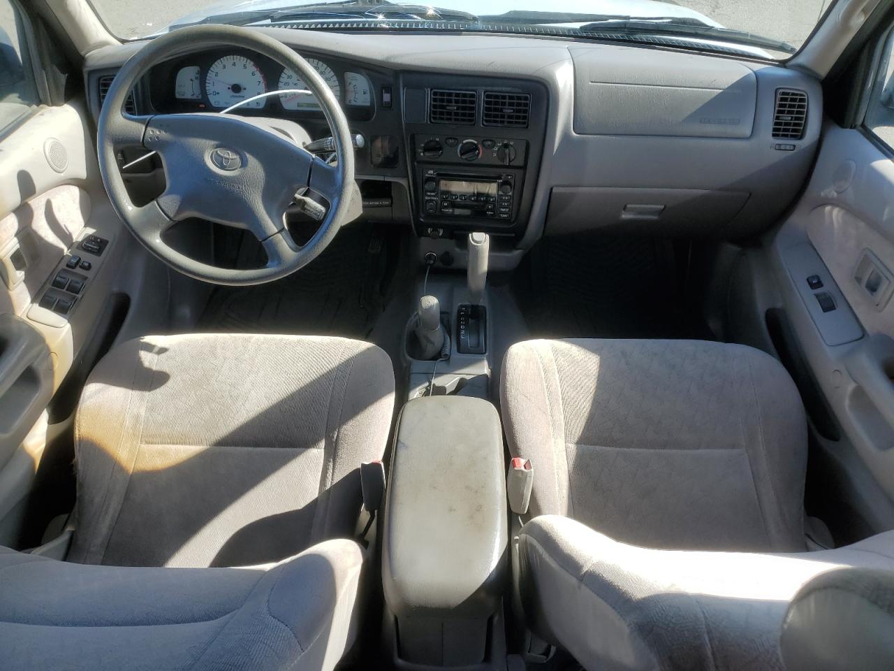 2002 Toyota Tacoma - Image 8