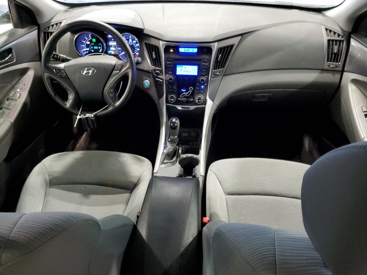 2012 Hyundai Sonata - Image 8
