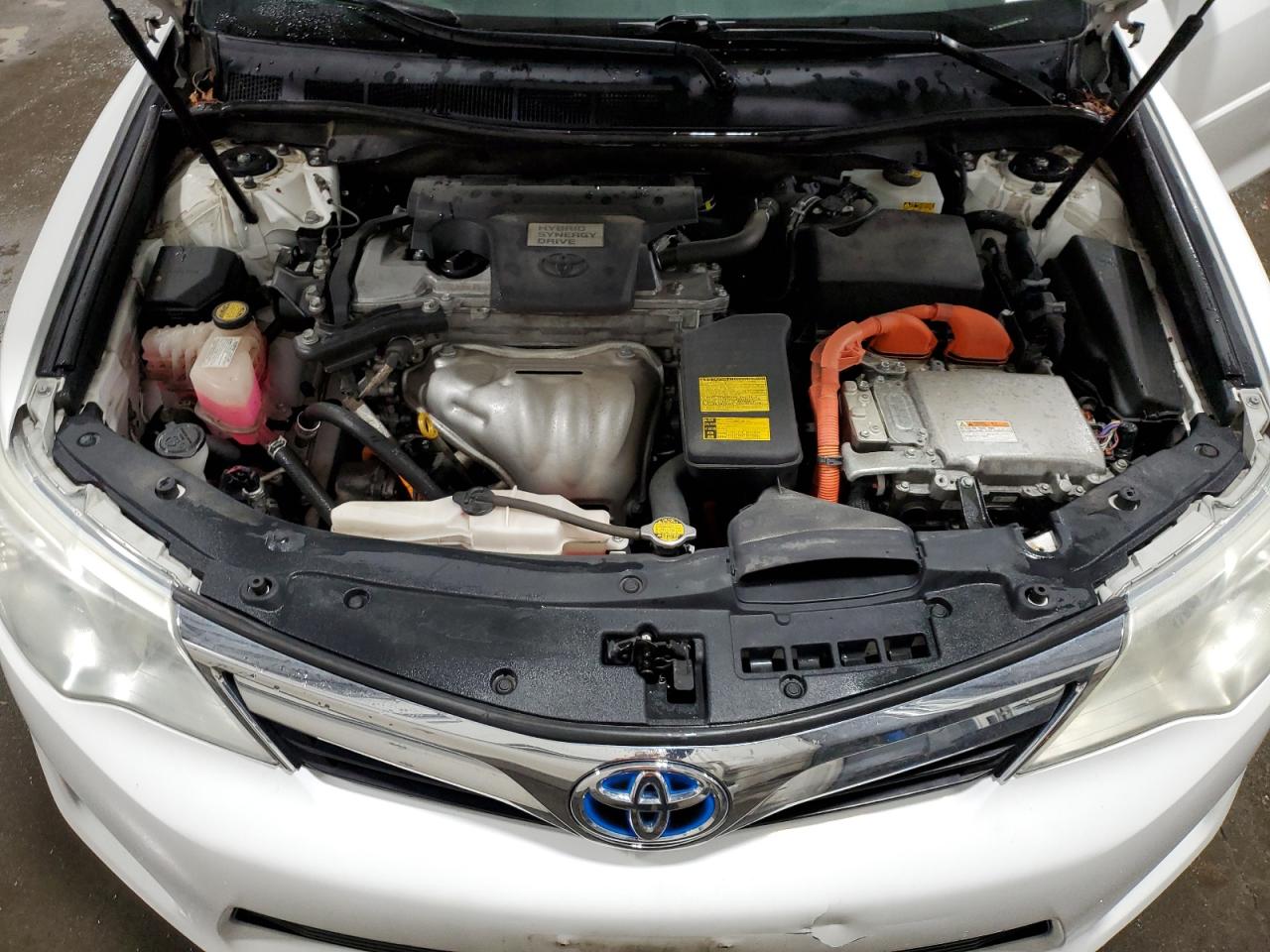 2013 Toyota Camry - Image 12